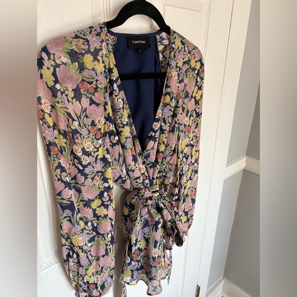 Yumi Kim Cameron Wrap Top in Laguna Breeze Midnight | Floral Feminine Size Small - Picture 4 of 12